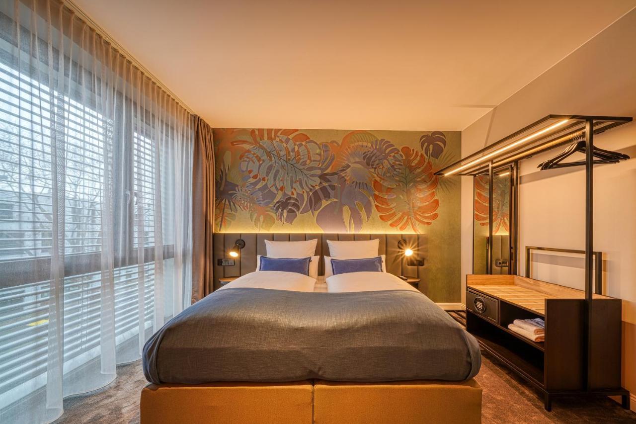 Hotel Vienna House Easy By Wyndham 3*